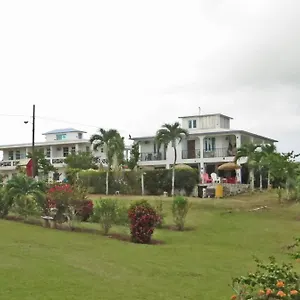 2* Inn Great Escape And Breakfast